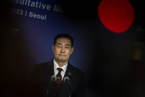 Shin Wonsik, the minister of defense who gave the report about North Korea