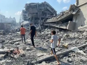Photo showing the destruction in Gaza.