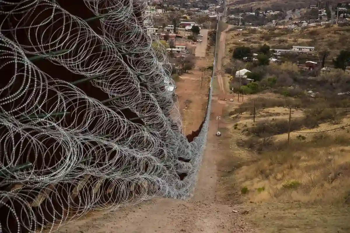 Concertina-wire fence, like the one who the Supreme Court allowed Biden to remove in Texas.
