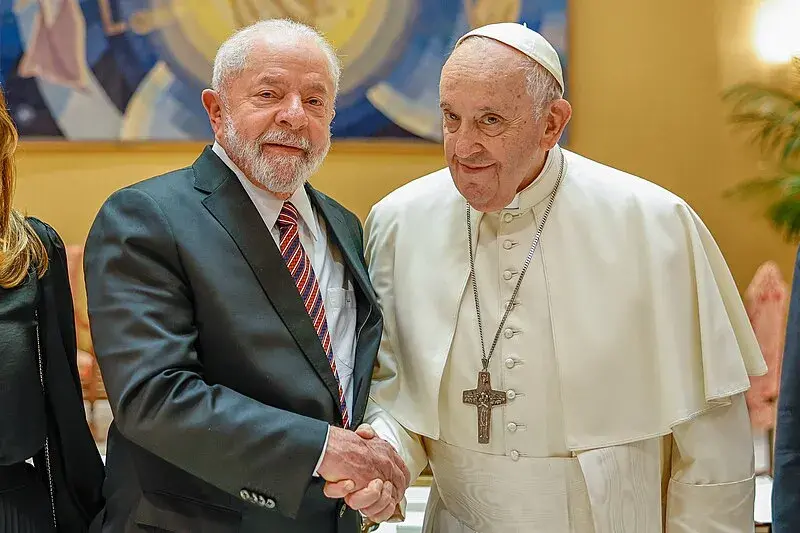 Pope Francis and Brazilian President Luiz Inácio Lula da Silva.